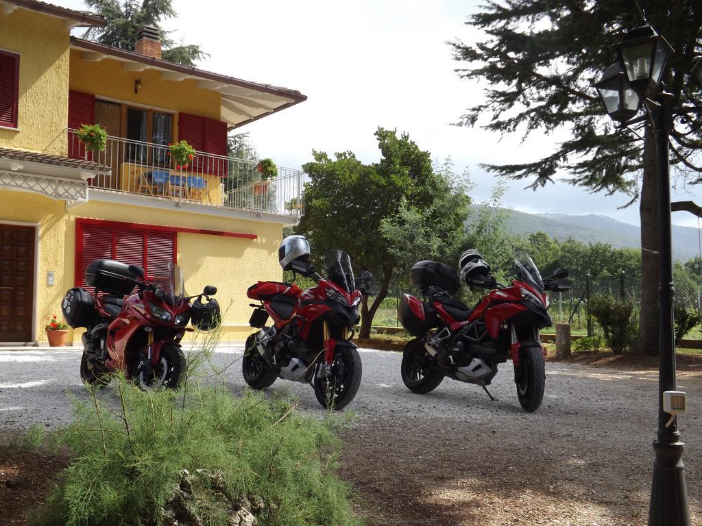 B&B Il Pizzagiallo Massa Martana Eksteriør billede