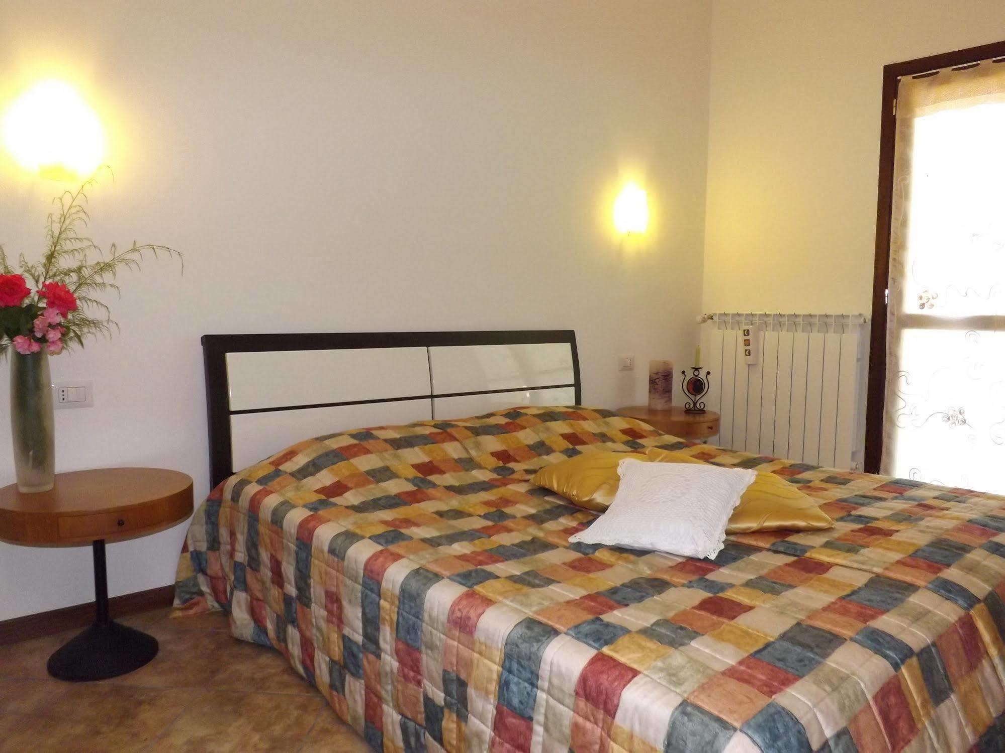 B&B Il Pizzagiallo Massa Martana Eksteriør billede